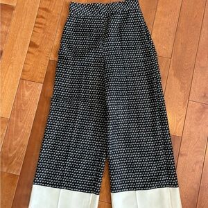 Chic Black and White Patterned Pants